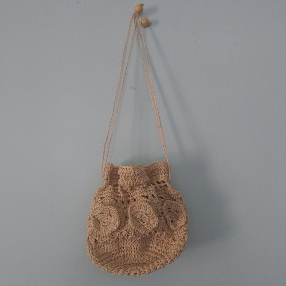 Mini straw hobo bag with drawstring - Picture 2 of 13